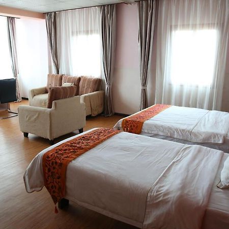 Hotel Cristal Madagascar Antananarivo Bagian luar foto