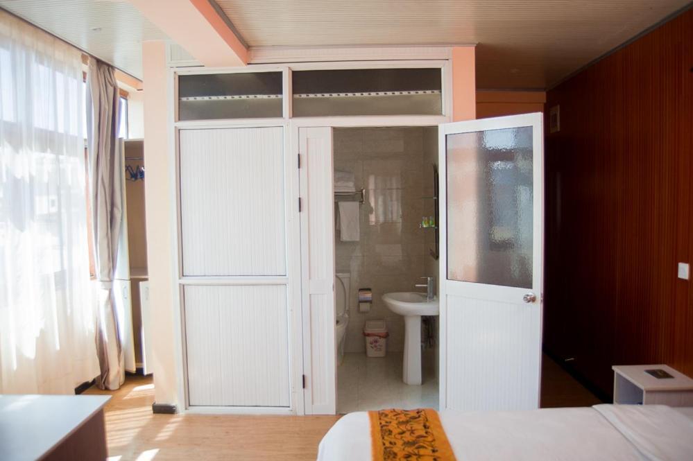 Hotel Cristal Madagascar Antananarivo Bagian luar foto