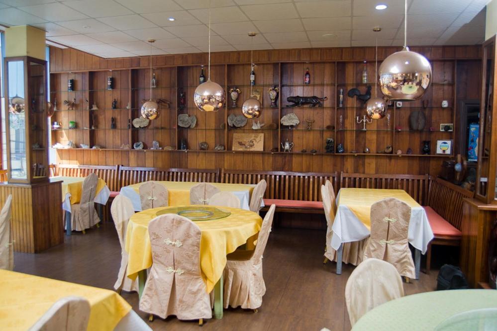 Hotel Cristal Madagascar Antananarivo Bagian luar foto